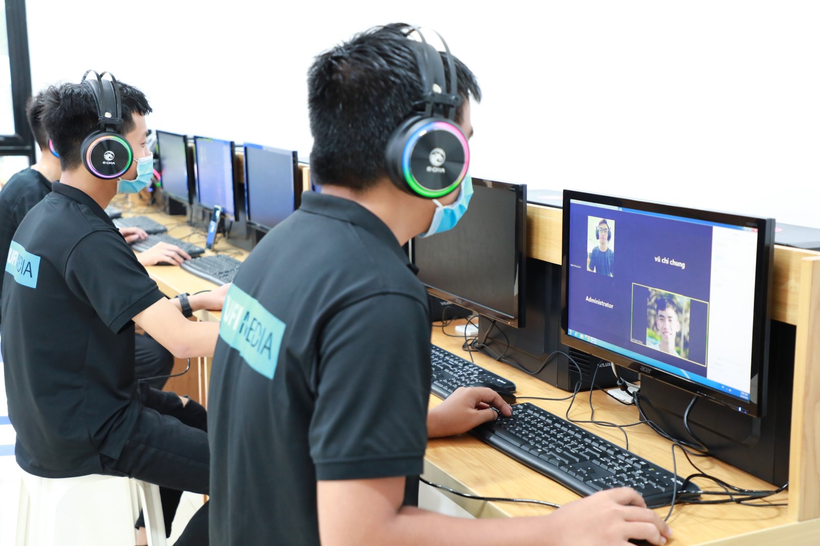 Bộ GĐ&ĐT cho phép thi trực tuyến, các trường đẩy mạnh ôn tập
